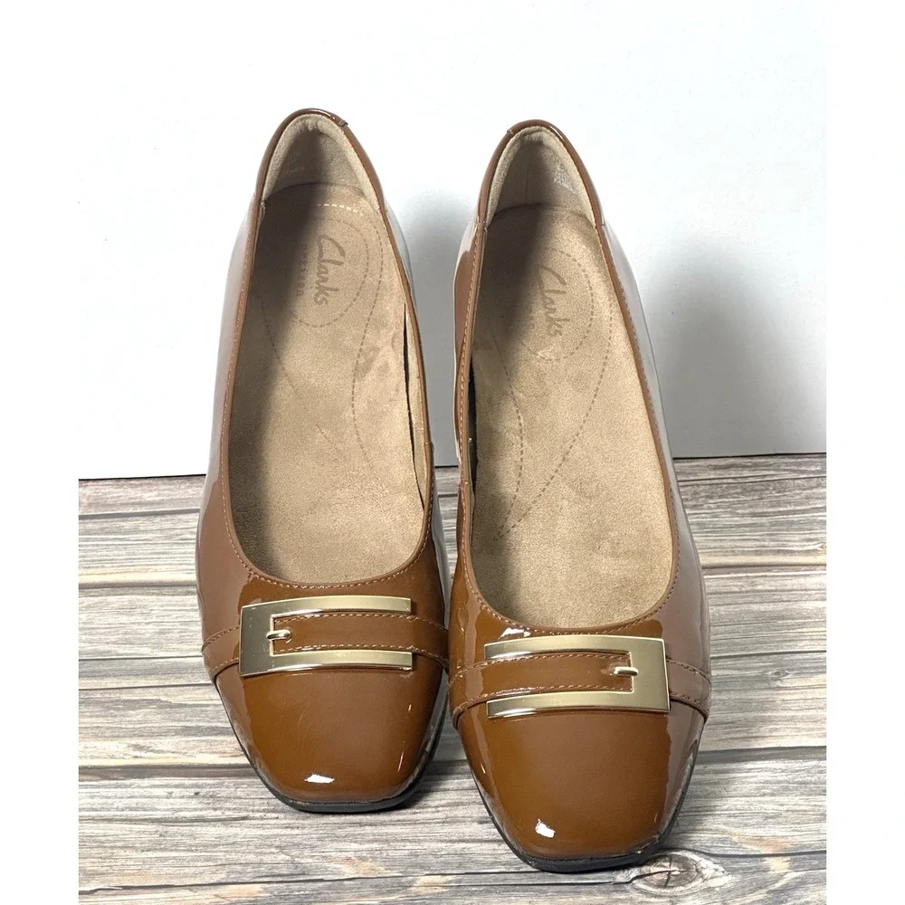 Clarks Patent Leather Artisan Flats Brown Women's‎ 9.5 M